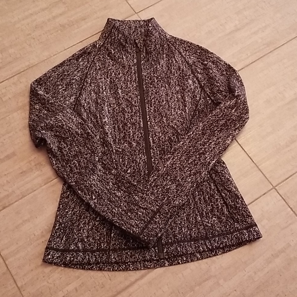 LULULEMON Black and white pattern, jacket